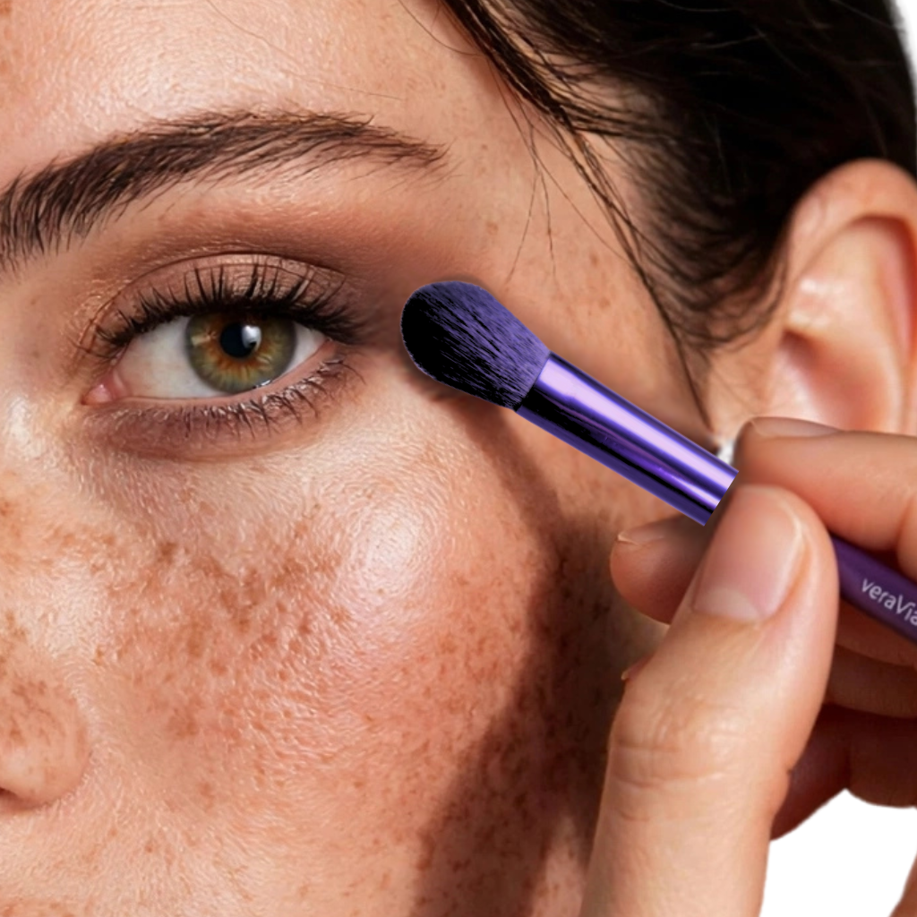 veraVia Vegan Eyeshadow Brush