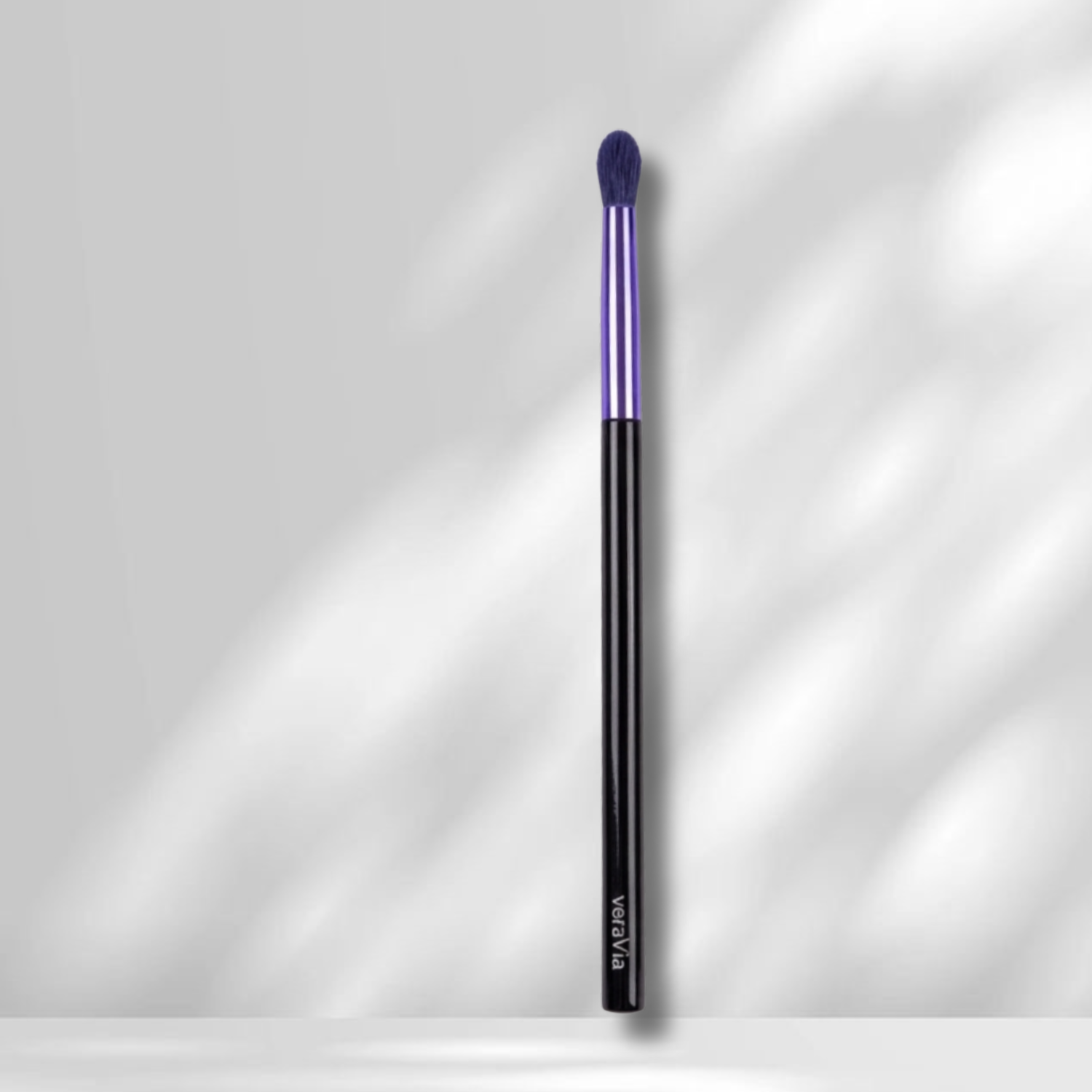 veraVia Amethyst Eyeshadow Makeup Brush - Flame Blending Brush - VeraVia